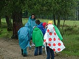první vycházka byla sice v pláštěnkách